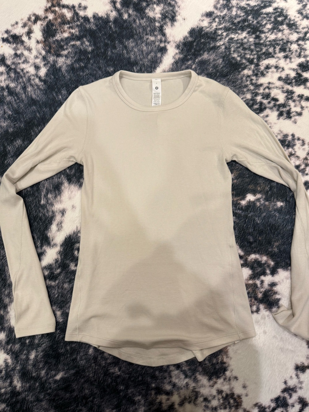 NWOT Lululemon Women’s Hold Tight Long Sleeve Henley Shirt